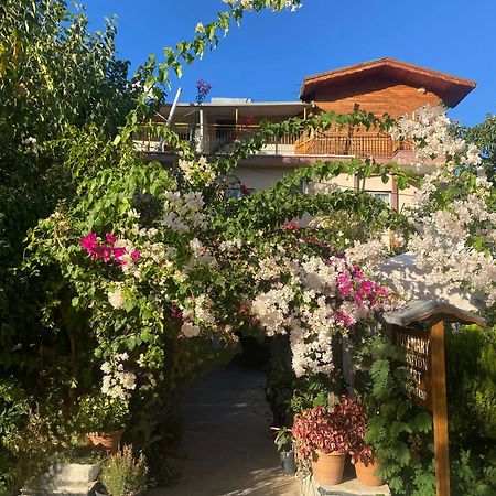 Rosemary Pansiyon Çıralı Eksteriør bilde