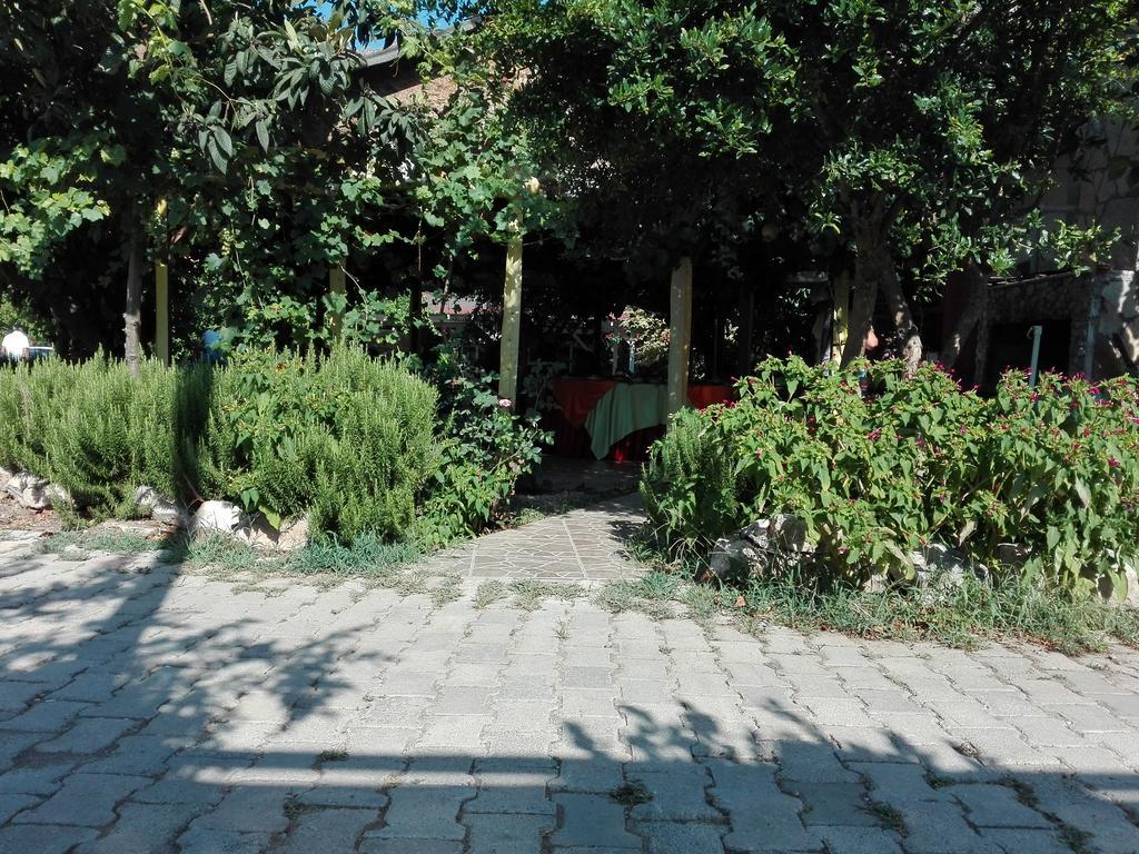 Rosemary Pansiyon Çıralı Eksteriør bilde